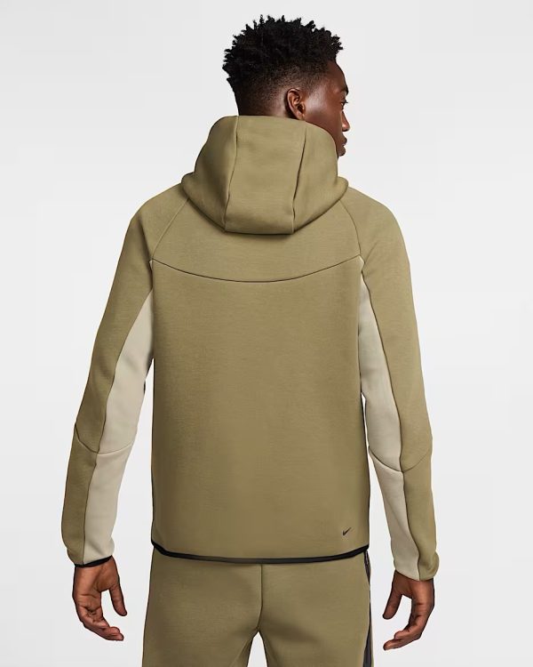Nike Tech Fleece Ceket