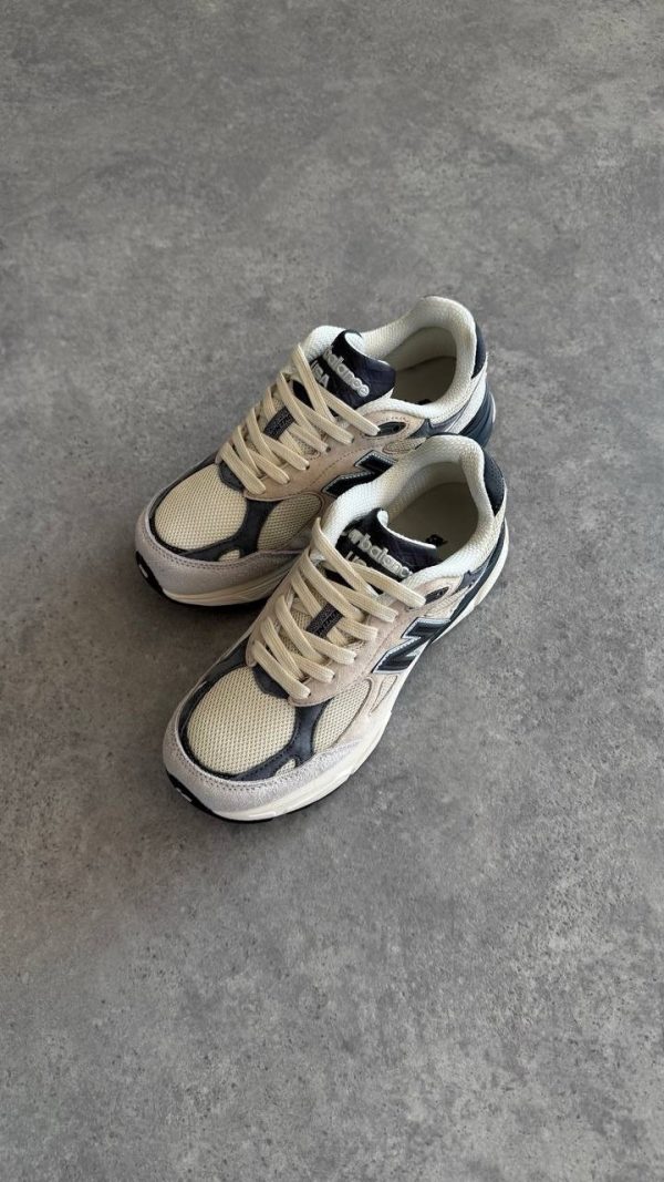 New Balance 990 v3 Moonbeam Men