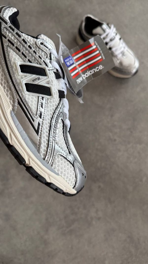 New Balance 1906r Black Silver