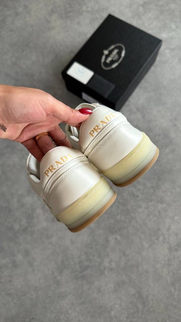 Prada new Cream