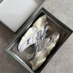 New Balance 9060 Rain Cloud