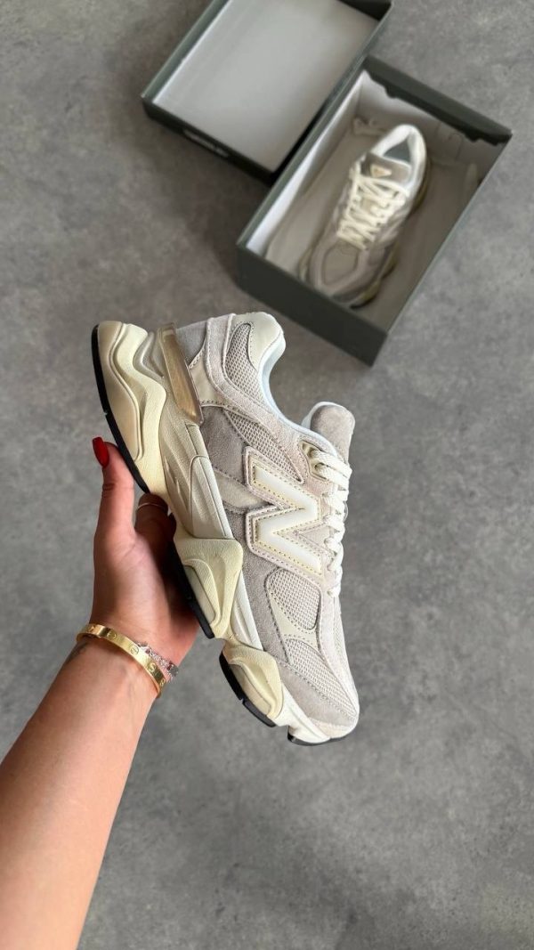 New Balance  9060 OatMeal