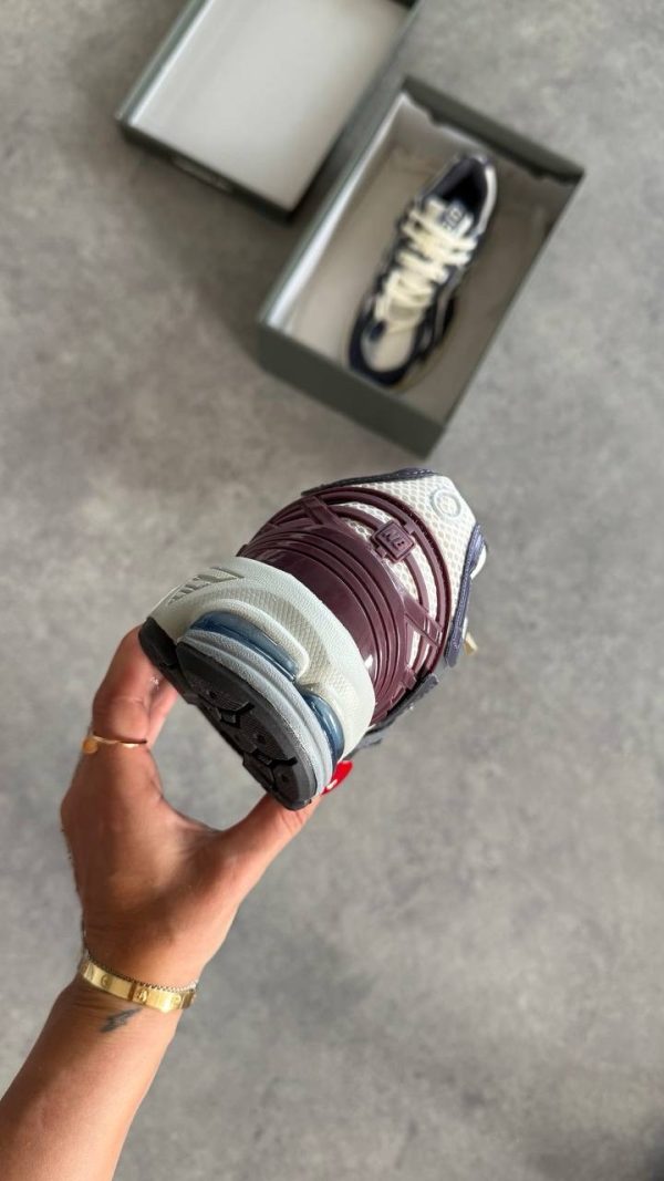 New Balance 1906A Inkwell Sea Salt