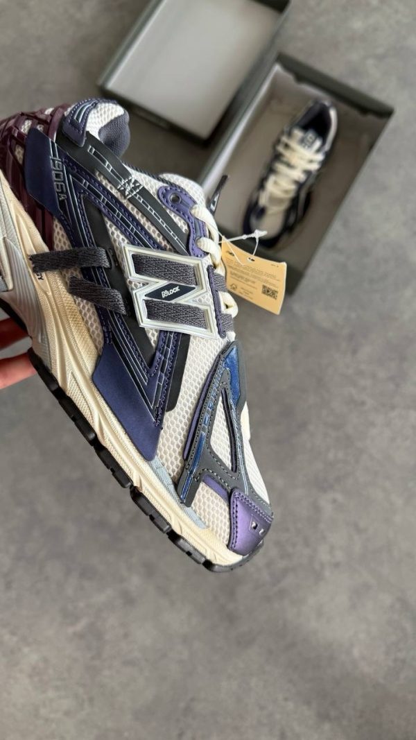 New Balance 1906A Inkwell Sea Salt