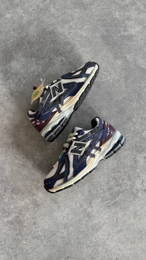 New Balance 1906A Inkwell Sea Salt