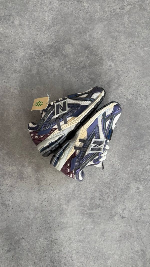 New Balance 1906A Inkwell Sea Salt