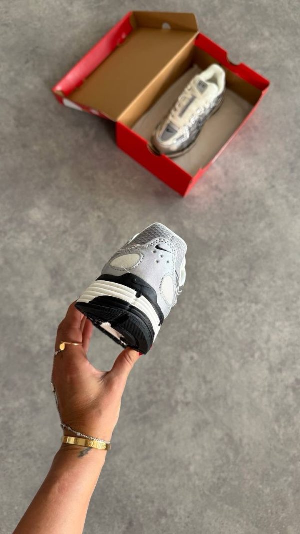 Nike P-6000 'Metallic Silver'
