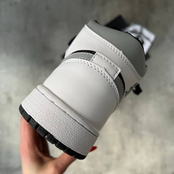 AİR JORDAN 1 MİD WHİTE SHADOW