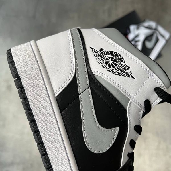 AİR JORDAN 1 MİD WHİTE SHADOW