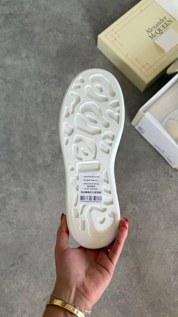 MCQUEEN SÜET