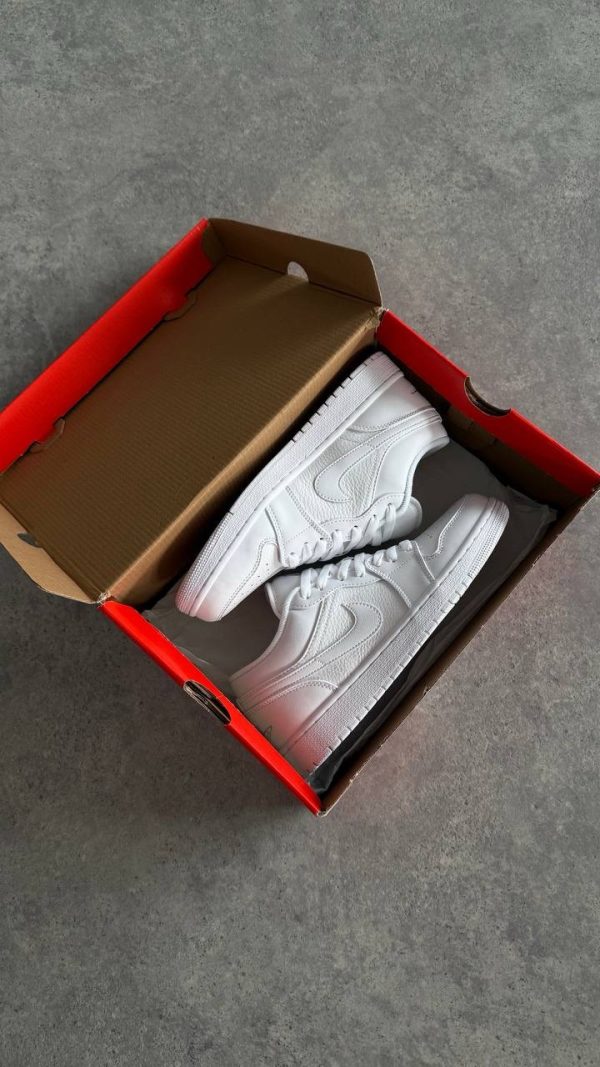 Air Jordan 1 Low "Triple White"