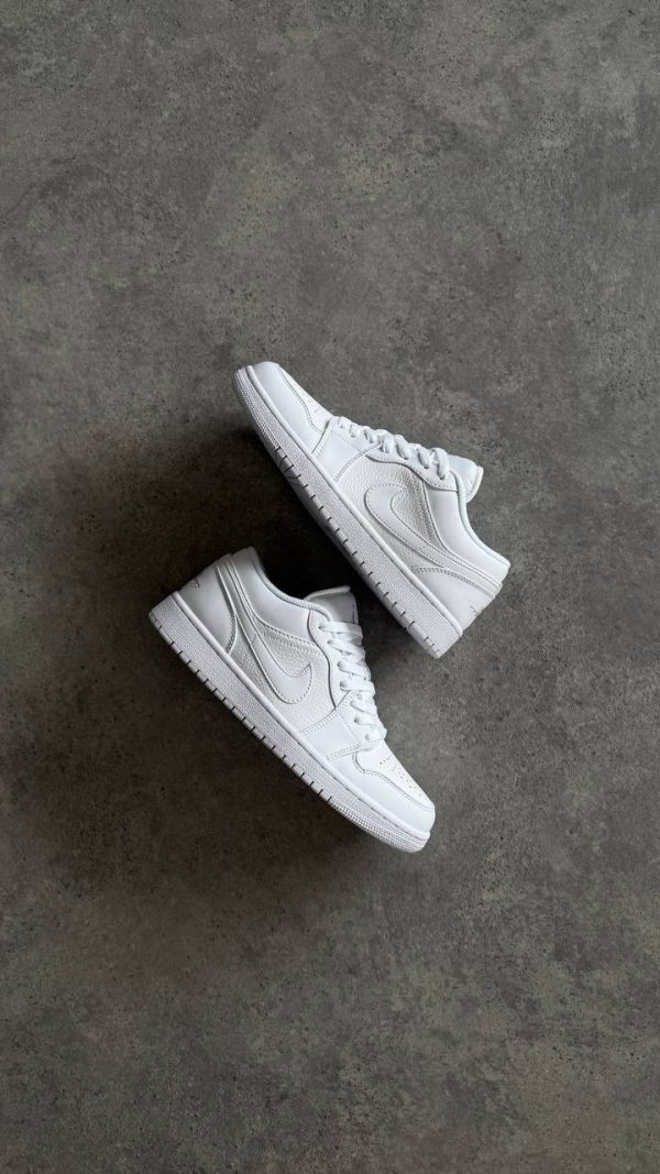 Air Jordan 1 Low "Triple White"