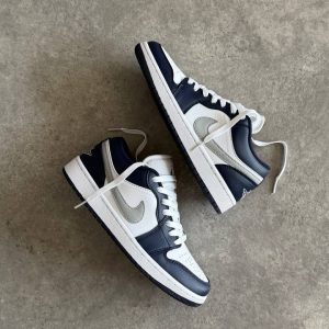 Air Jordan 1 Low  "Midnight Navy"
