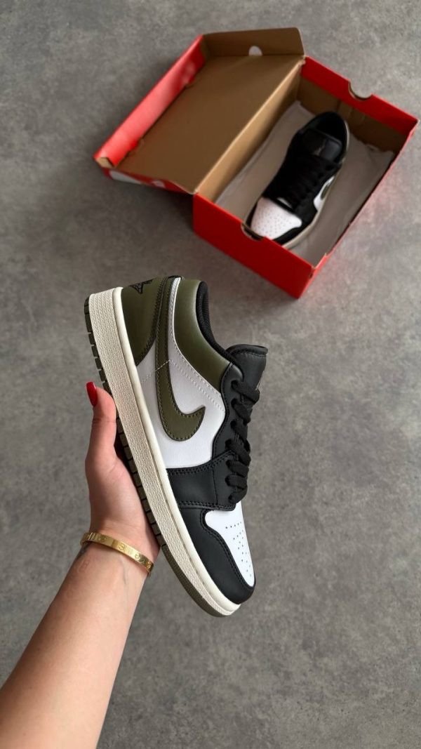 Air Jordan 1 Low  'black toe medium olive'