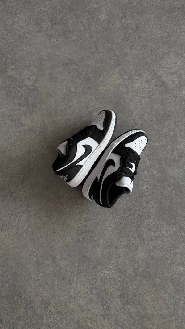 Air Jordan 1 Low "Black & White" Panda