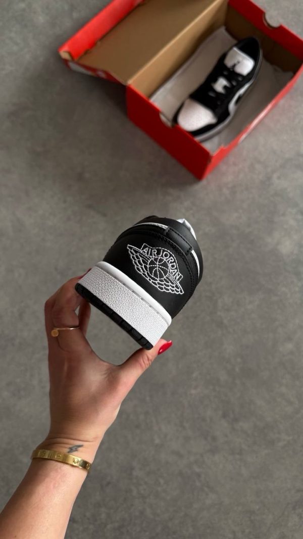 Air Jordan 1 Low "Black & White" Panda