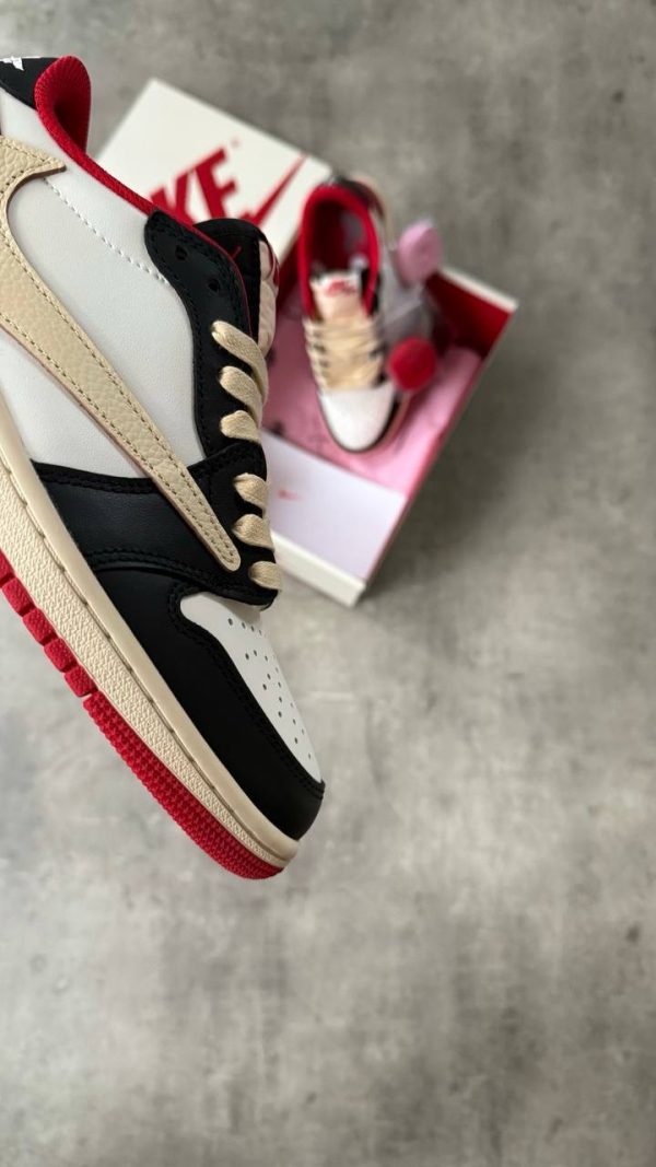 Air Jordan 1 Low OG x “Travis Scott” Black Red